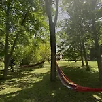 Domaine De Lanis - D'hotes Avec Parc Et Piscine Bed and Breakfast Castelnaudary