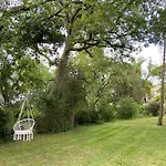 Domaine De Lanis - D'hotes Avec Parc Et Piscine Bed and Breakfast