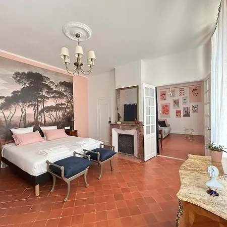 Domaine De Lanis - D'hotes Avec Parc Et Piscine カステルノーダリ