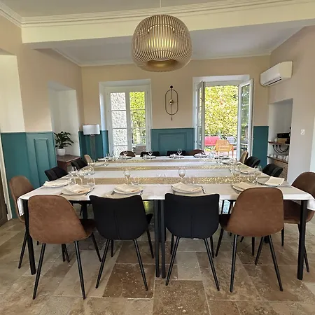 Couette-café Domaine De Lanis - D'hôtes Avec Parc Et Piscine