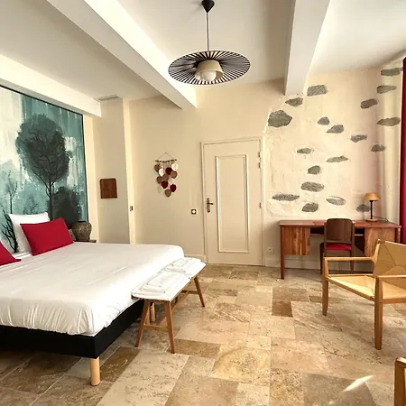 Domaine De Lanis - D'hotes Avec Parc Et Piscine Bed & Breakfast Castelnaudary
