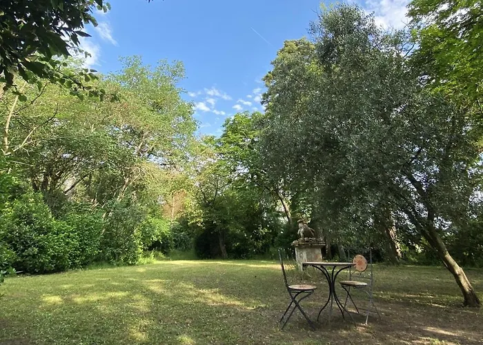 Domaine De Lanis - D'hôtes Avec Parc Et Piscine 4* Castelnaudary