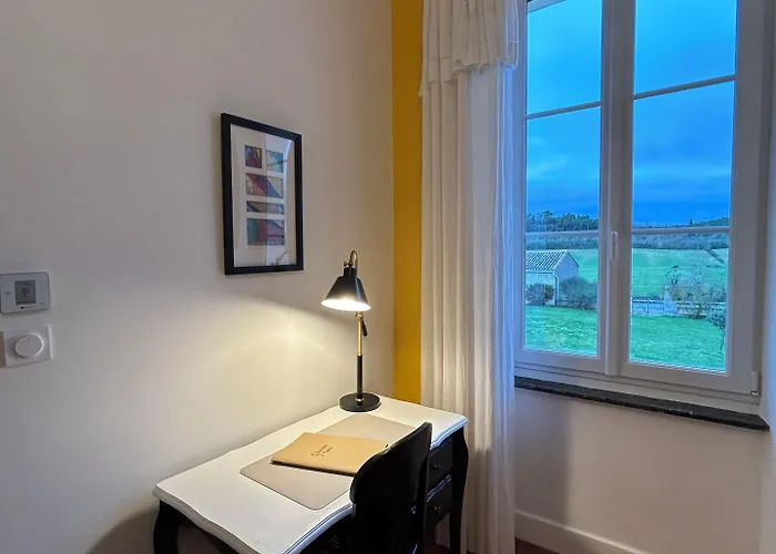 Domaine De Lanis - D'hotes Avec Parc Et Piscine Bed & Breakfast 4*